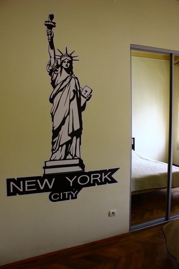 New York Hostel Liov Exterior foto